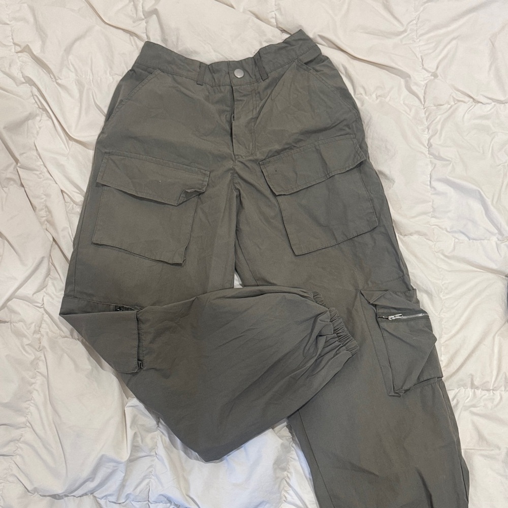 Harper&Ivy Green Cargo Pants